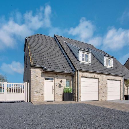 Modern Holiday Home In De Haan With Garden エクステリア 写真