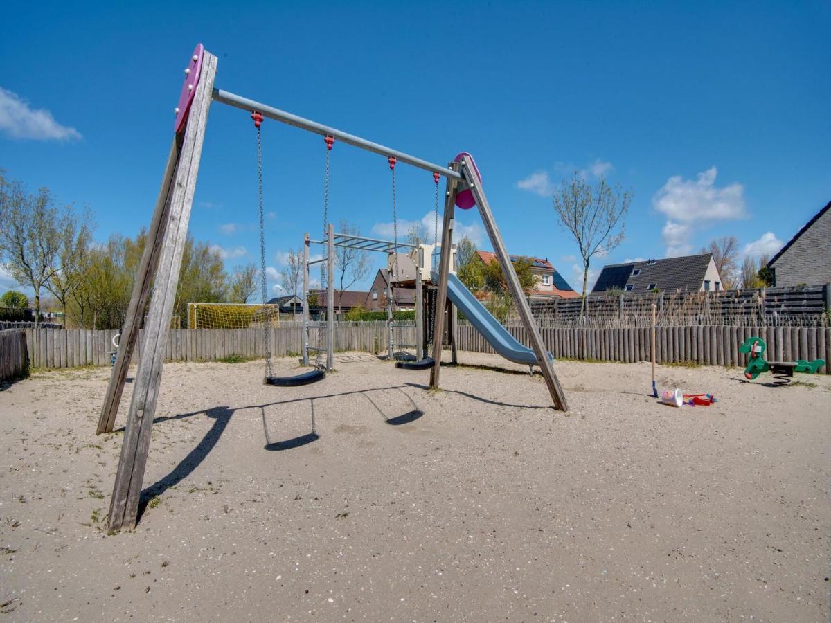 Modern Holiday Home In De Haan With Garden エクステリア 写真